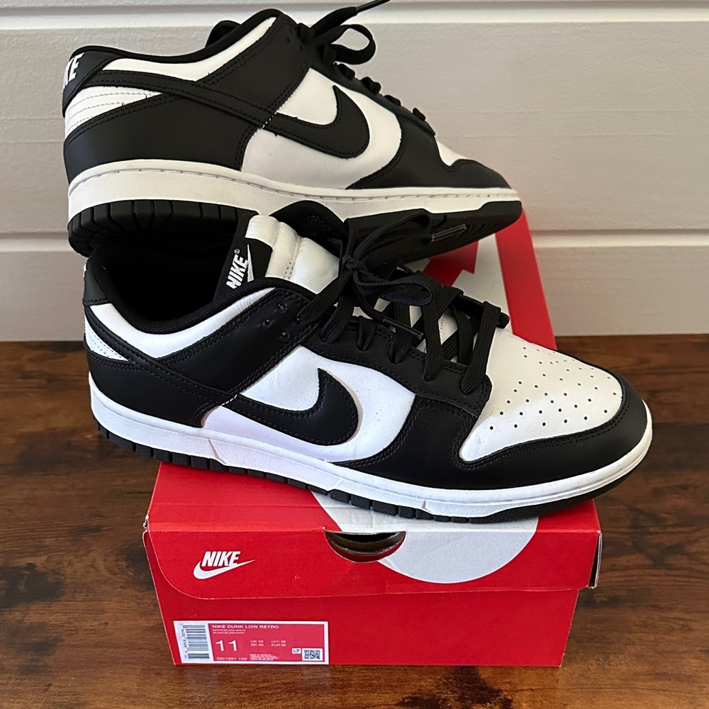Nike Dunk Low Retro Men’s Shoes Black/White 11M worn once!